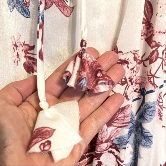 🛑SOLD MISA Los Angeles Leona Floral Ruffle Sleeve Boho Blouse Size XS - Picture 9 of 10